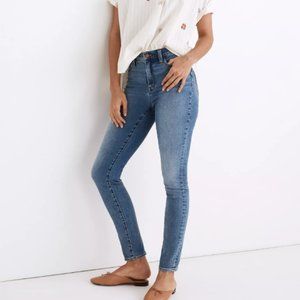 Madwell - 10" High-Rise Roadtripper Authentic Jeans in Vinton Wash (Size 26)